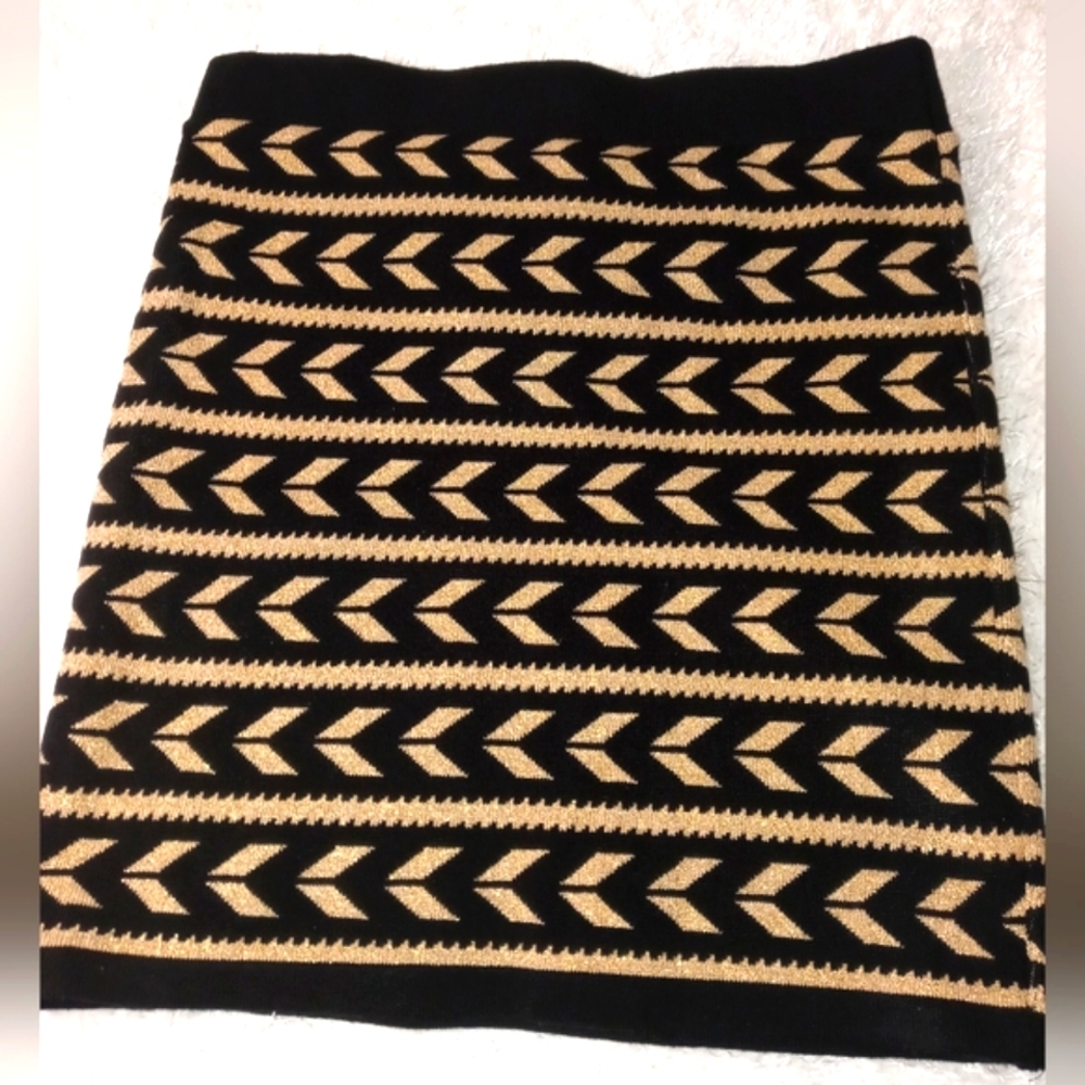 Bodycon Forever 21 bodycon knit Gold Black Skirt Womens M